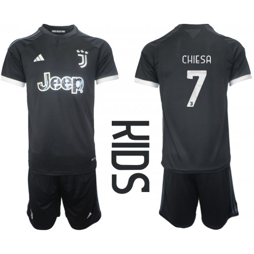 Fotballdrakt Barn Juventus Federico Chiesa #7 Tredjedraktsett 2023-24 Kortermet (+ Korte bukser)